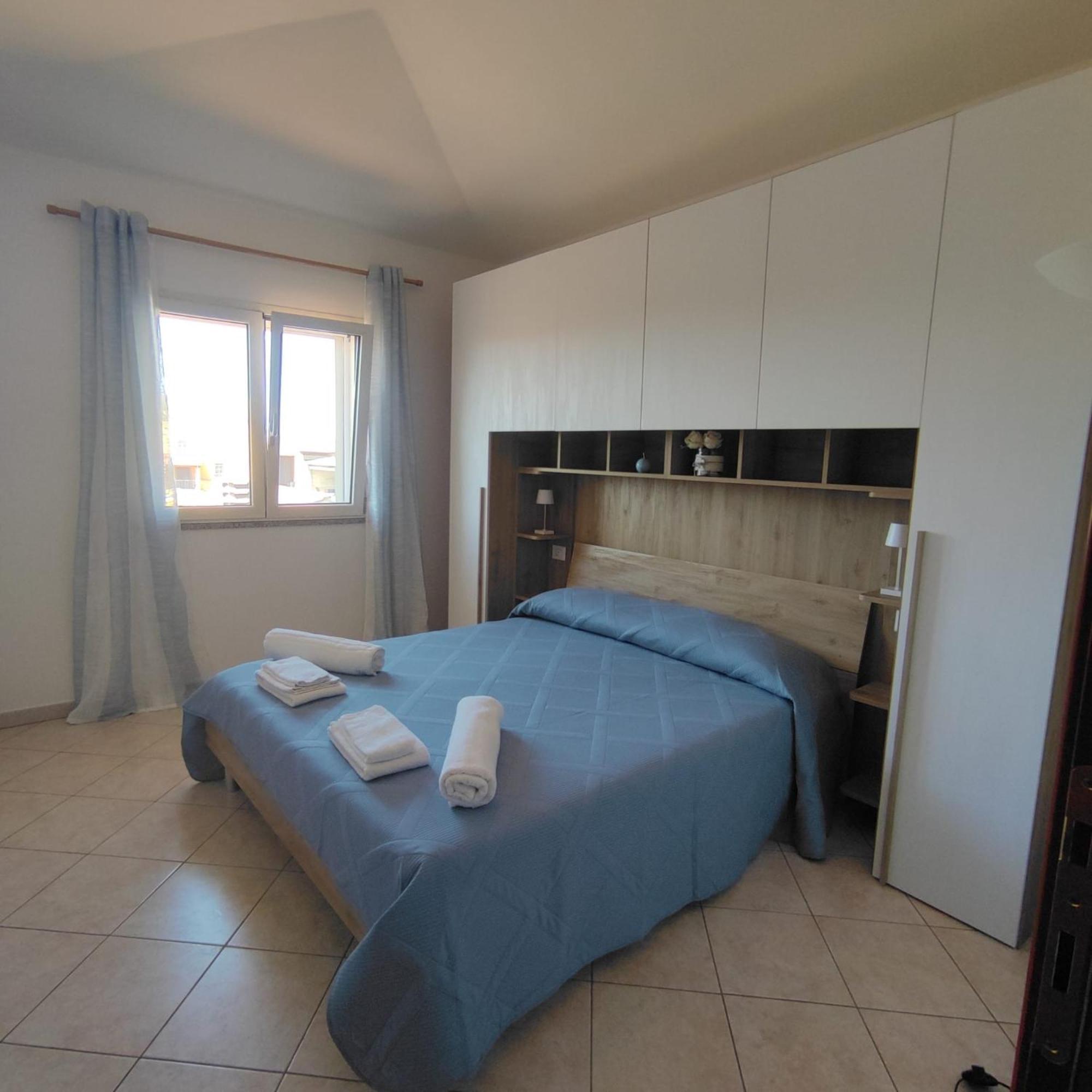 Casa Vacanza Da Chicco E Dani Nurachi Bagian luar foto